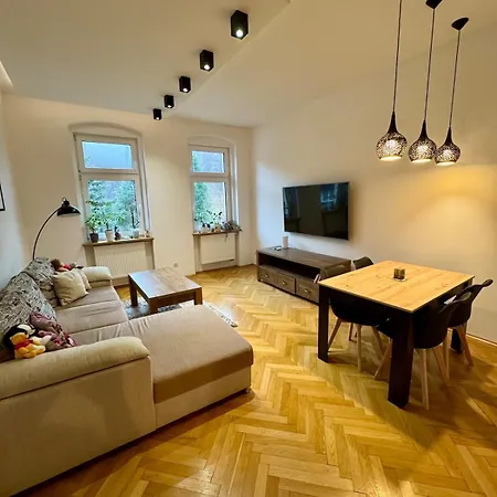 Privately Owned Near Karlovy Vary Lejlighed *